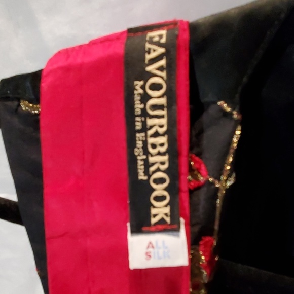 VINTAGE Favourbrook Wastecoat and Cravat - Picture 5 of 5